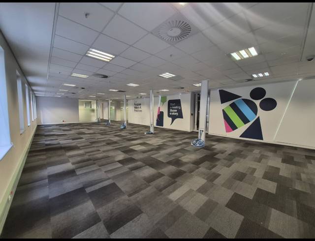 1,742M² OFFICE TO LET IN SANDTON CENTRAL